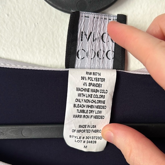 Coco Bianco | Piped Bell Sleeve Top in Navy w/ White Trim - Picture 4 of 10